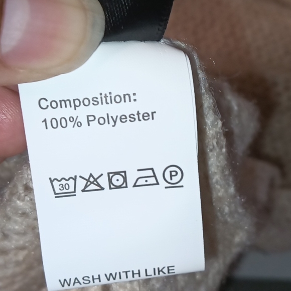 Women's shein sweater size small - Picture 3 of 3